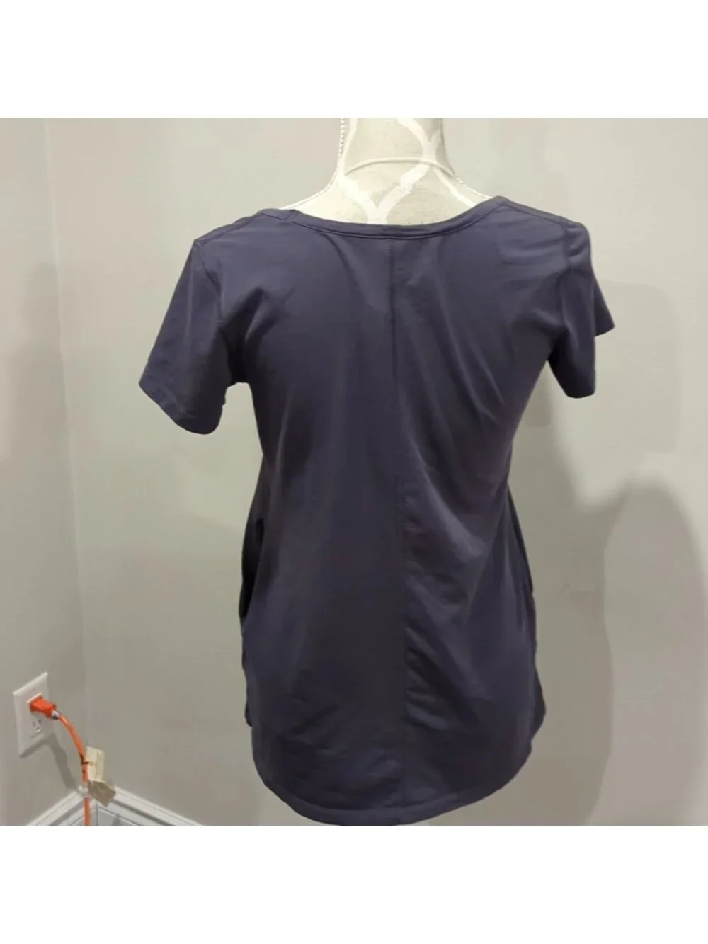 Lululemon scoop neck short sleeve with pockets on the side grey soot color